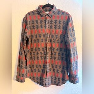 GAP Men's Casual Shirt - Red and Gray Pattern